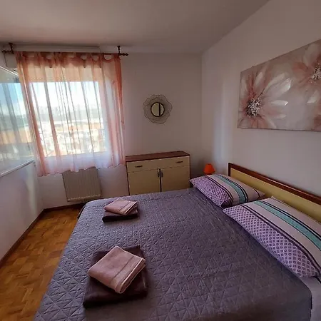 Apartament Buga *