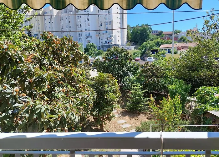 Buga Apartmán *